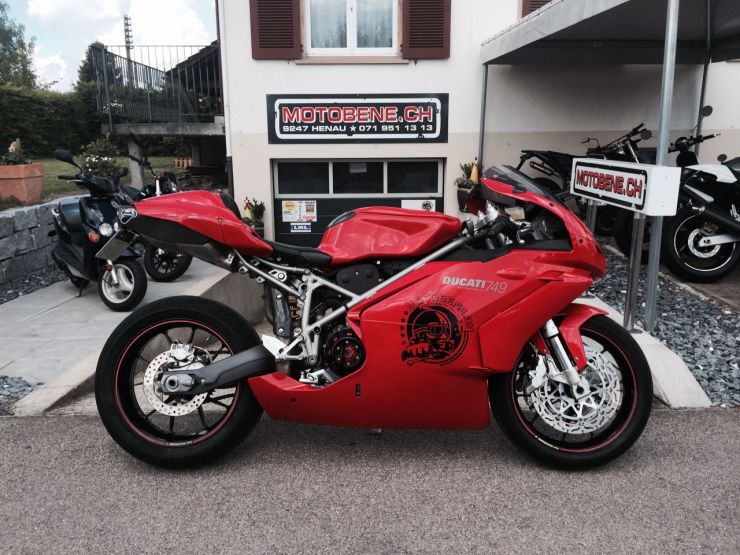 Ducati 749